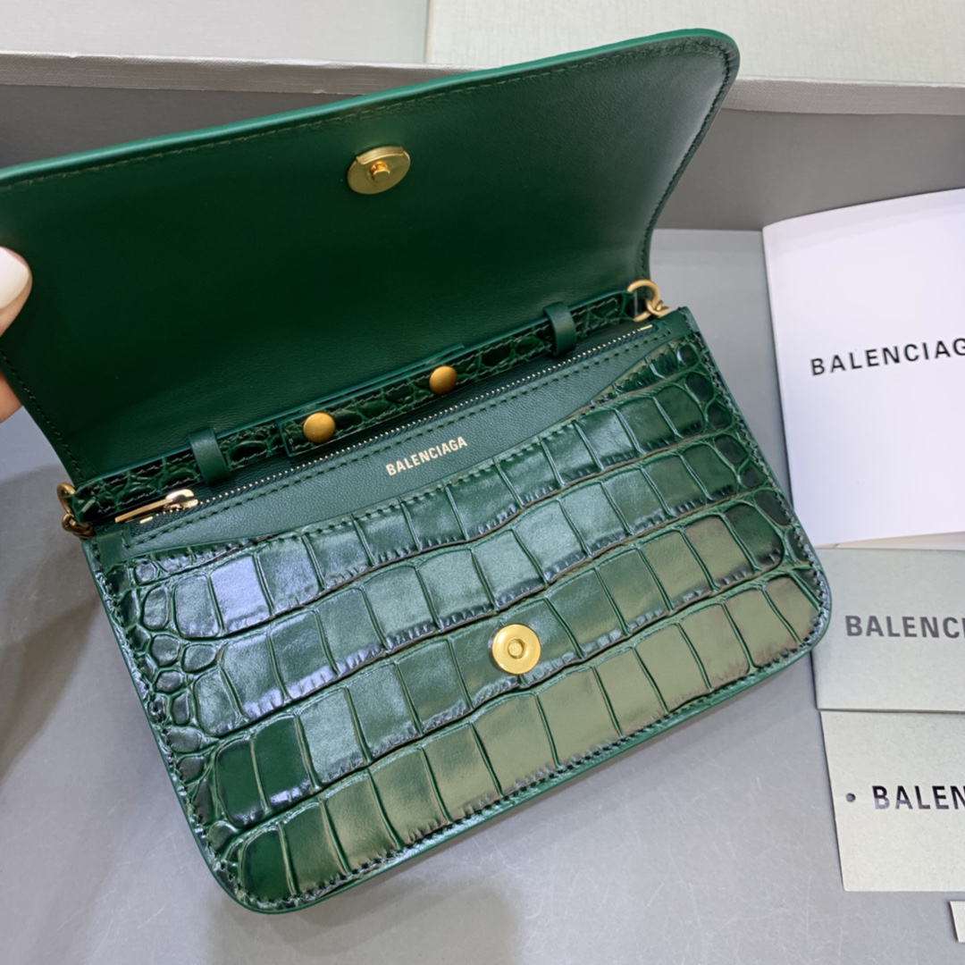 Balenciaga Small Woc Wallet With Chain Crocodile Embossed Shoulder Bag Green